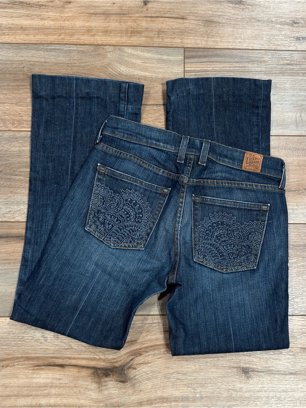 LUCKY BRAND Vintage 2000s Y2k Low-rise Dark Wash Flare Jeans | Size 2